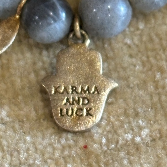 Karma and Luck labradorite bracelet - Picture 2 of 7